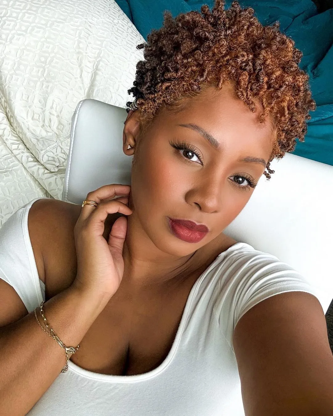 Auburn 4C Curly Crop