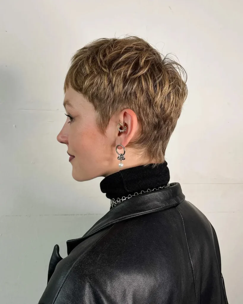 Feathered Texture Pixie 