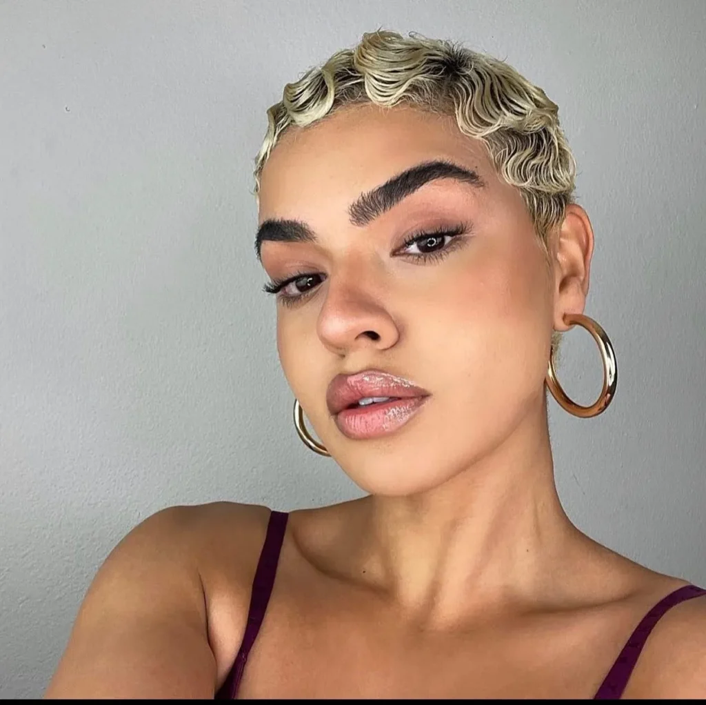 Finger Wave Blonde TWA