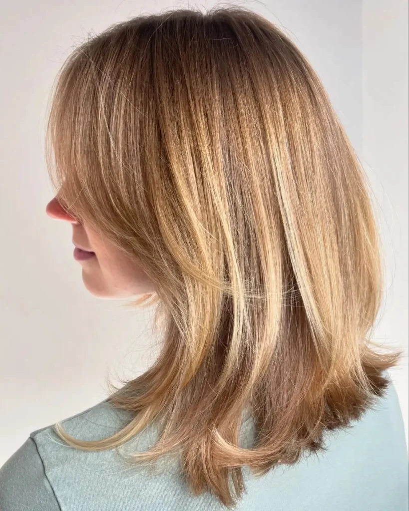 Flipped Sandy Kitty Cut Ends
