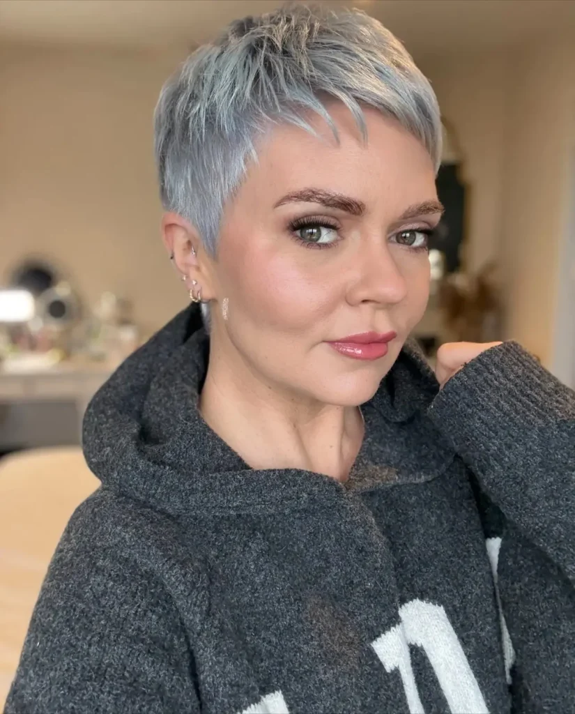  Frosted Edge Pixie