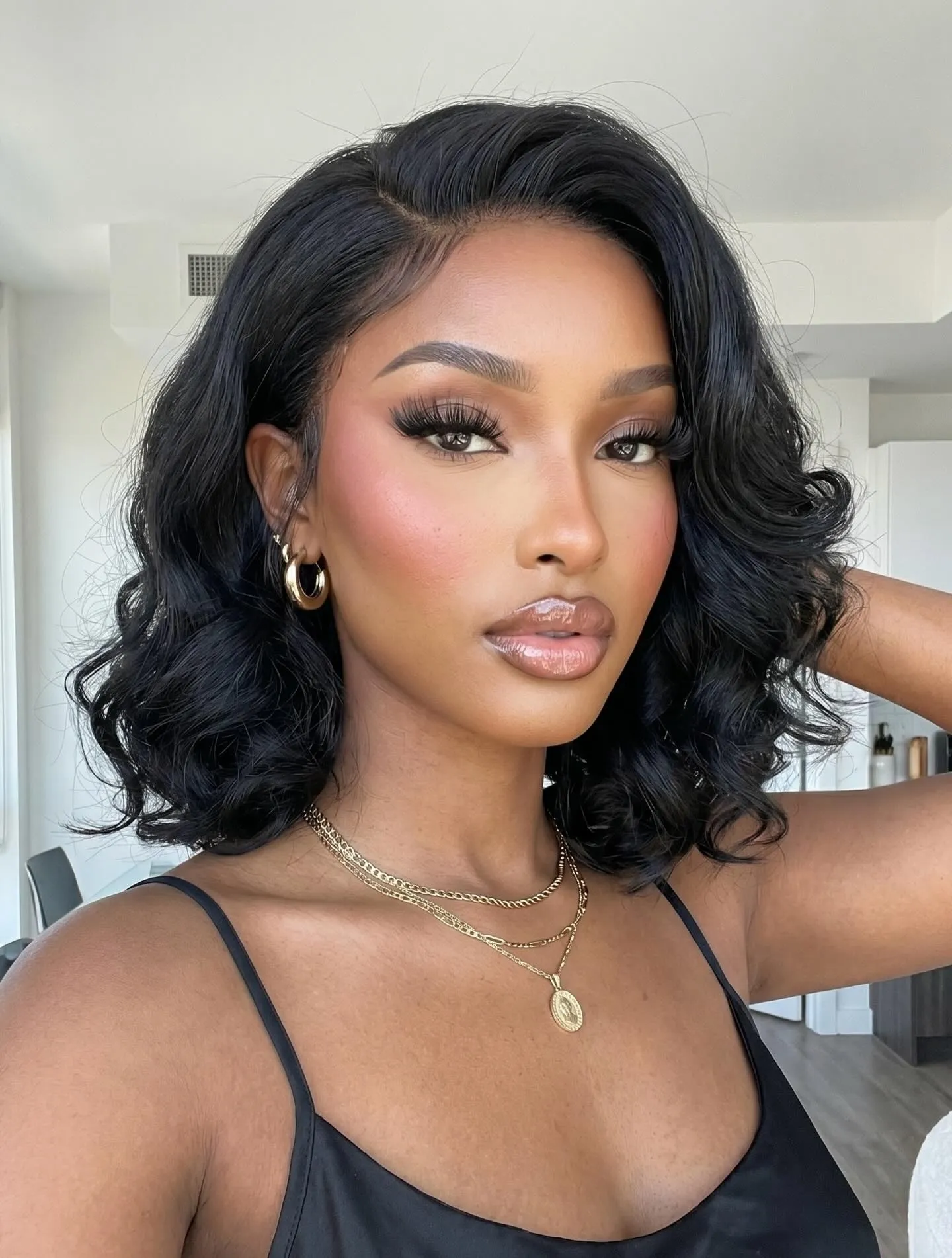 Glossy Voluminous Bob Waves