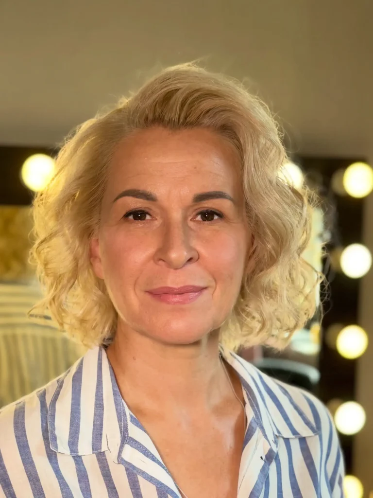 Honey Blonde Voluminous Wavy Bob