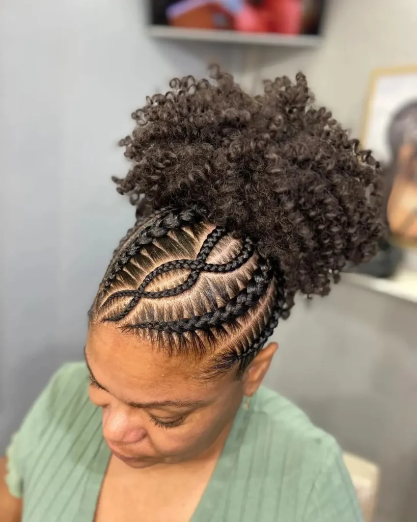 Infinity Pattern Curly Puff