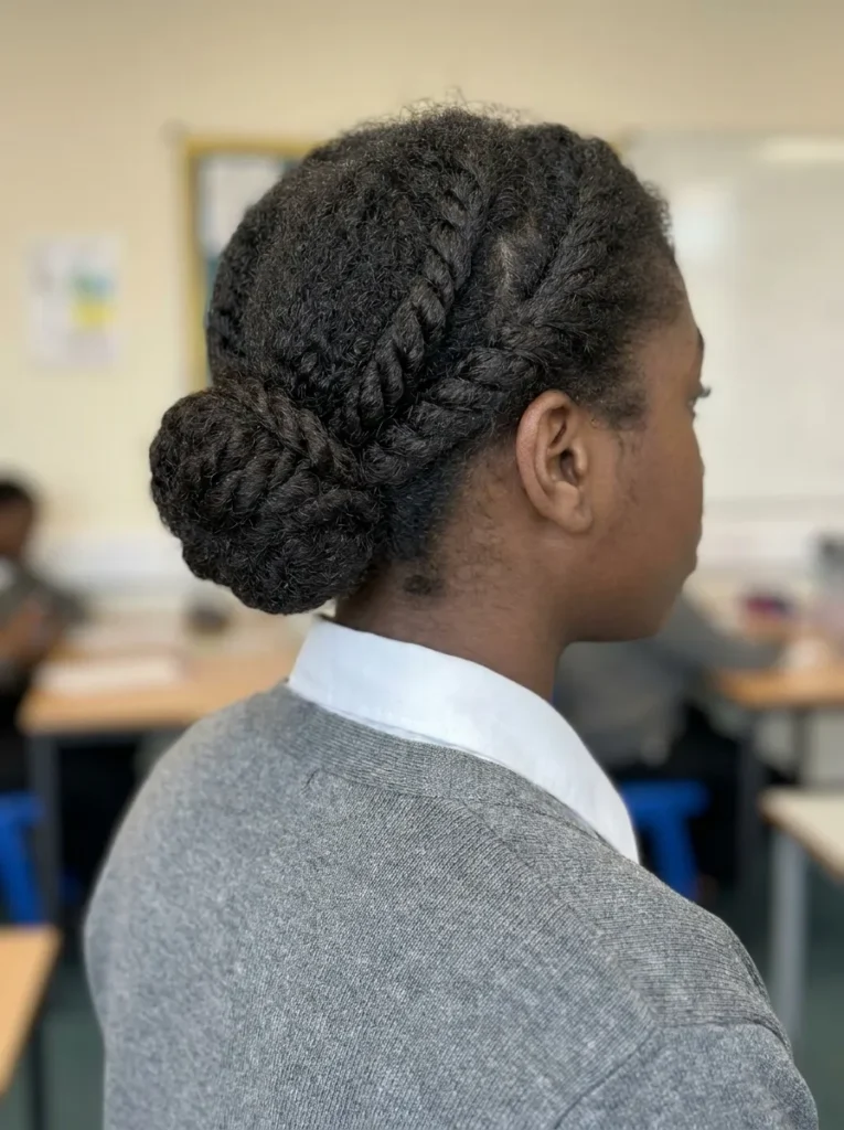 Low Twisted Bun