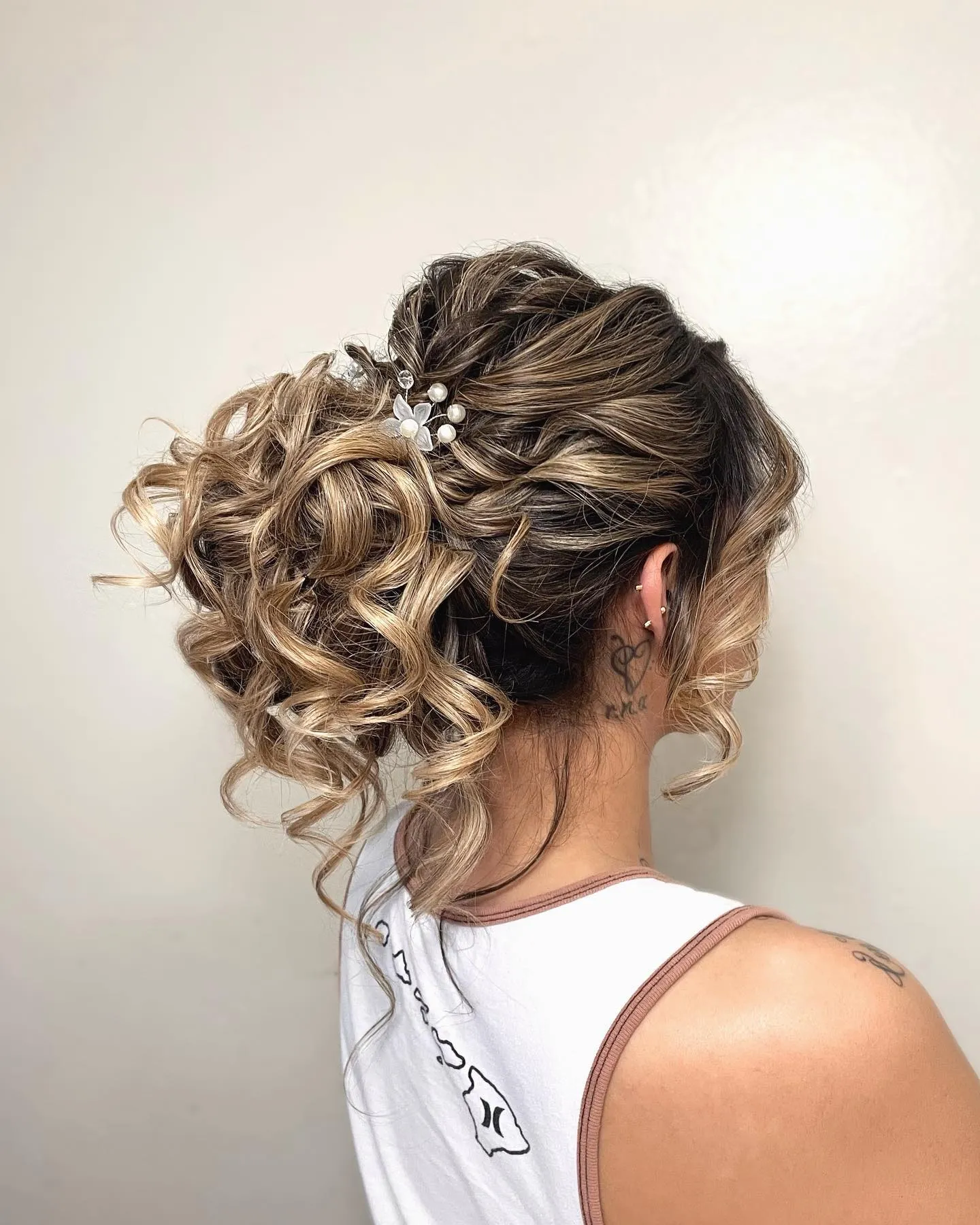 Pearl Curl Cluster Updos