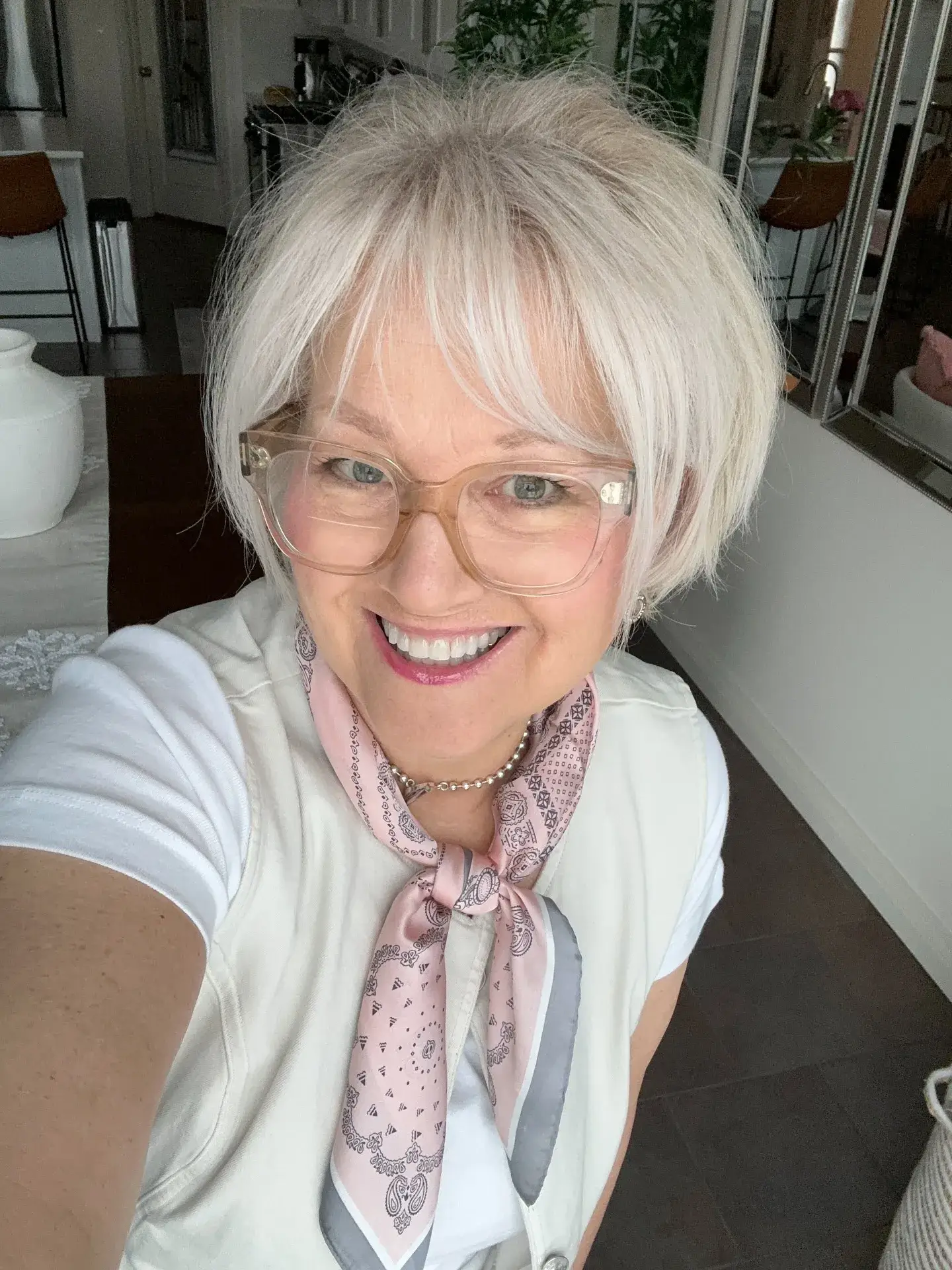 Platinum Bob With Wispy Fringe