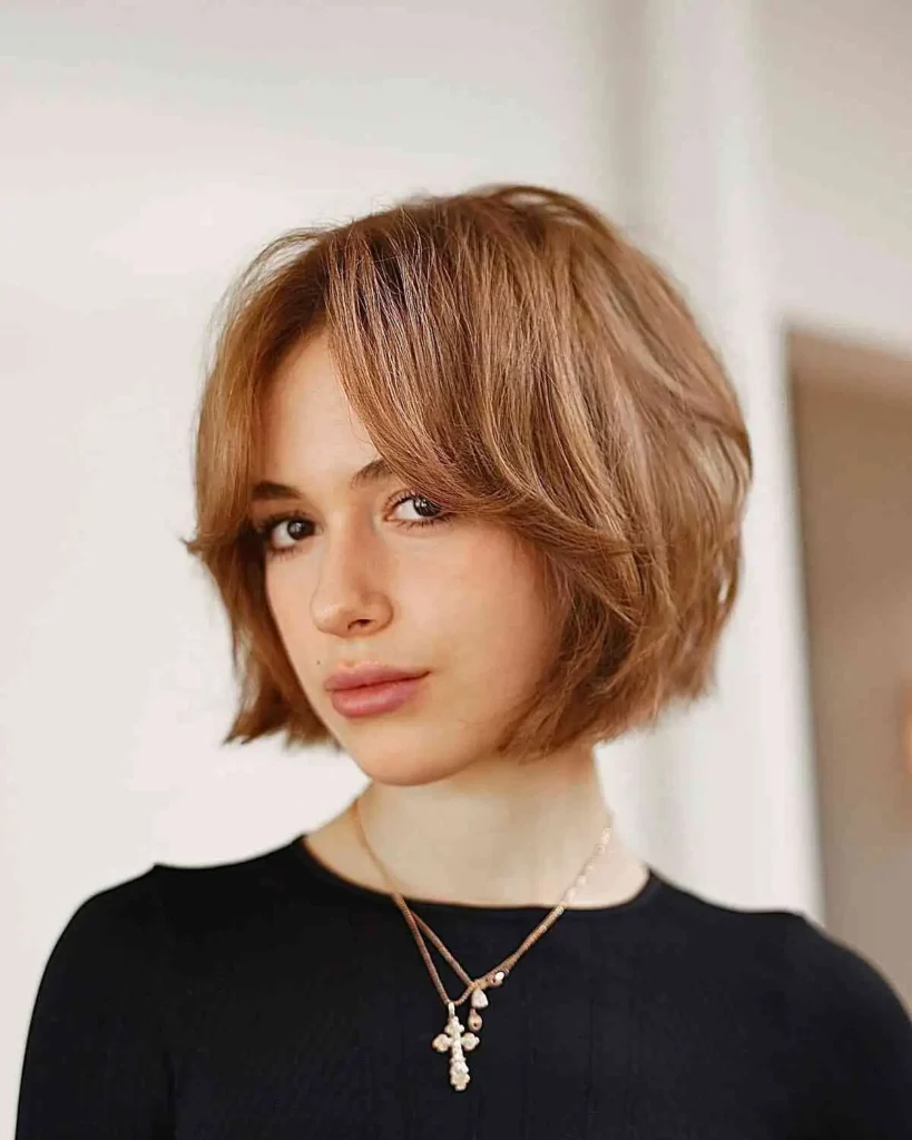 Rounded Layers Choppy Bob