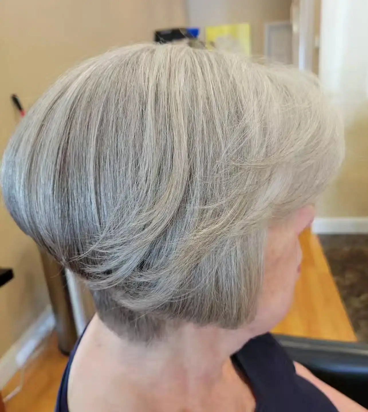 Rounded Silver Stacked Bob