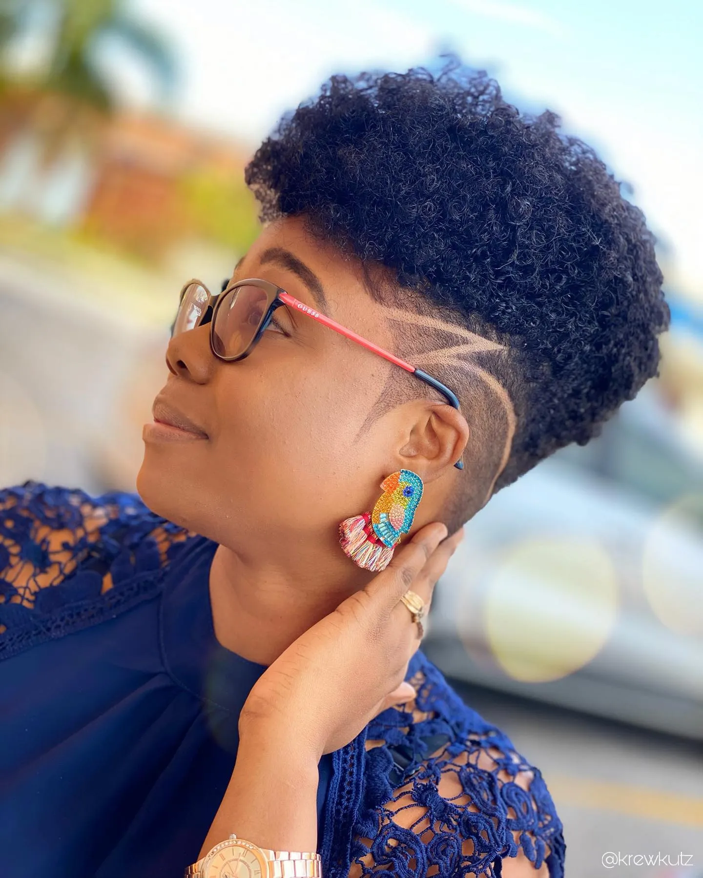 Sculpted Coils With Curved Lines