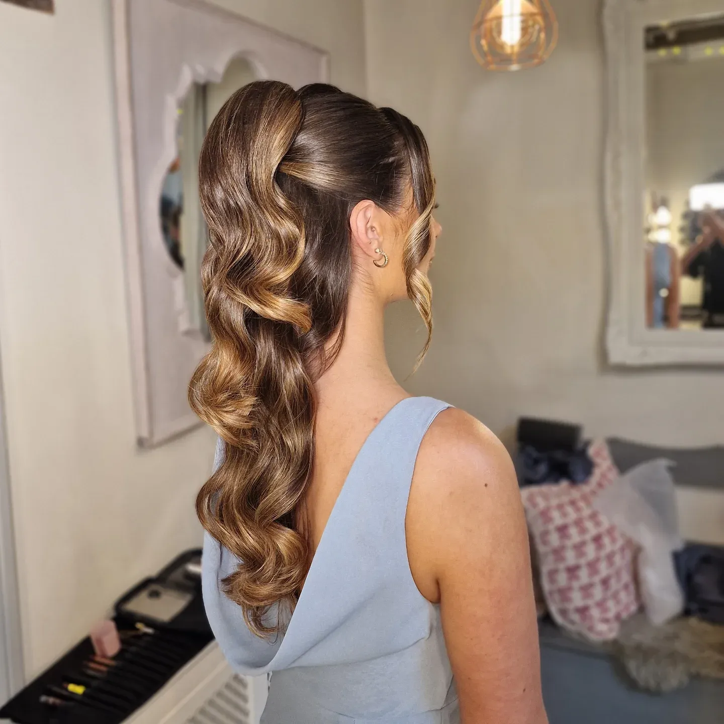 Sculpted Side Pony