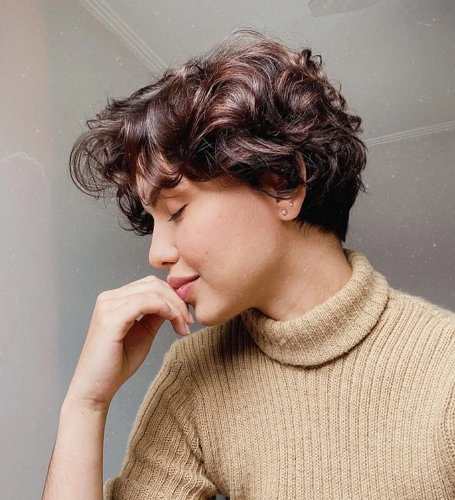 Side Sweep Textured Pixie Haircut