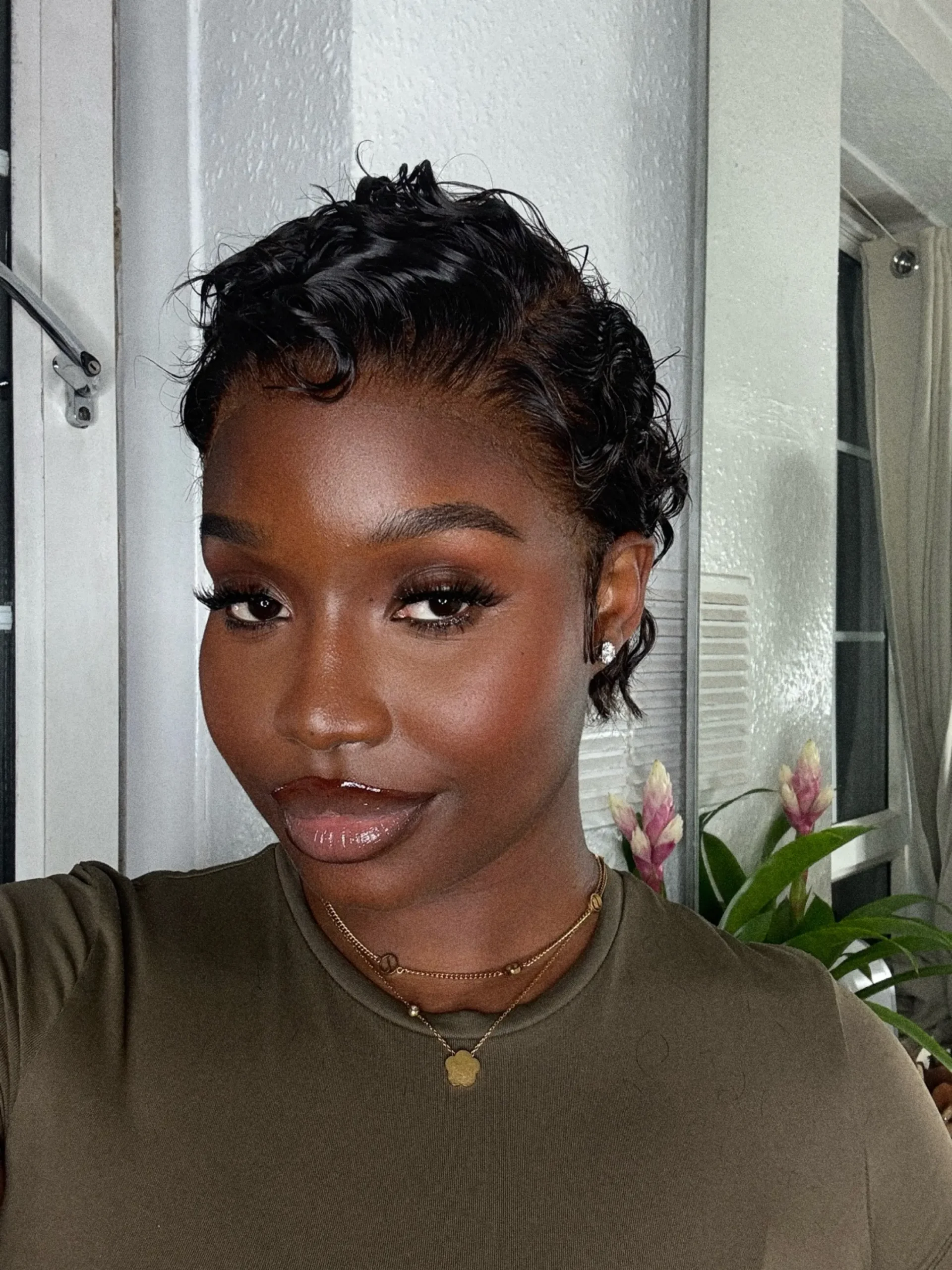 Sleek Finger Wave Crop