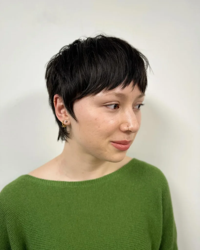 Sleek Raven Crop Shag