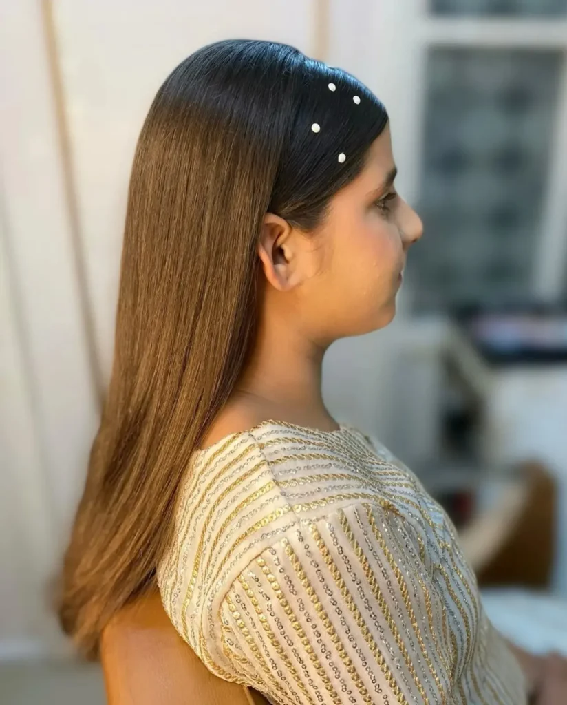 Sleek Side Pearl Pins