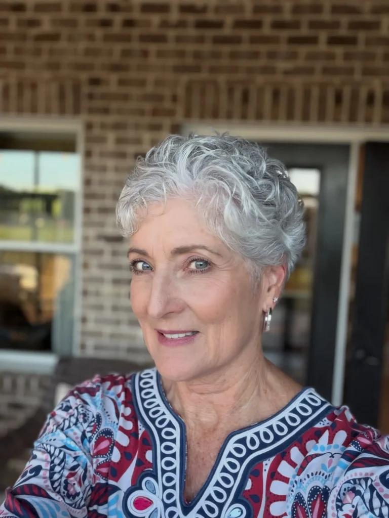 Soft Curly Silver Crop
