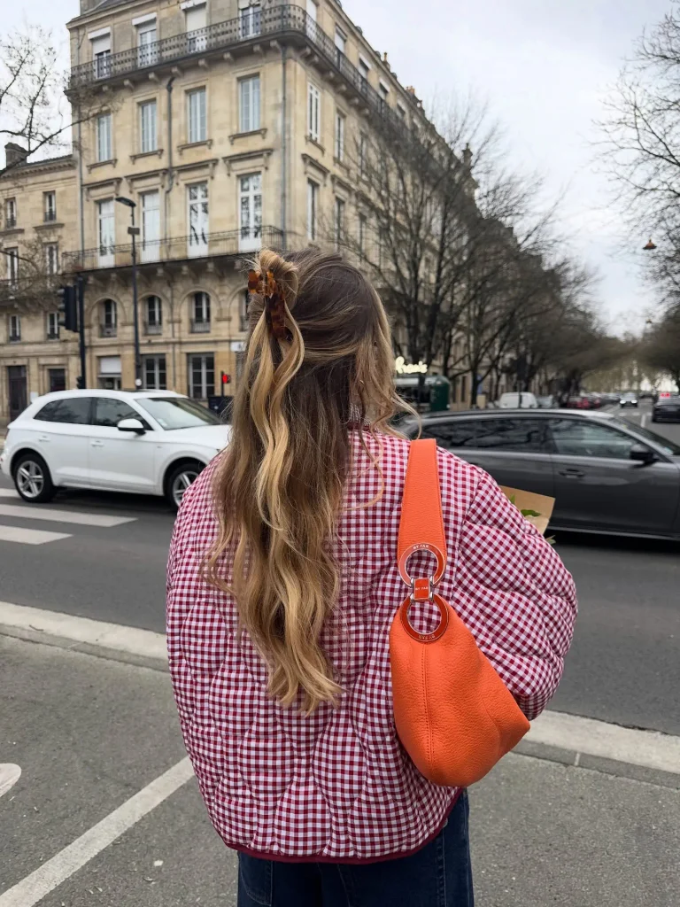 Soft Half-Up Bow Waves