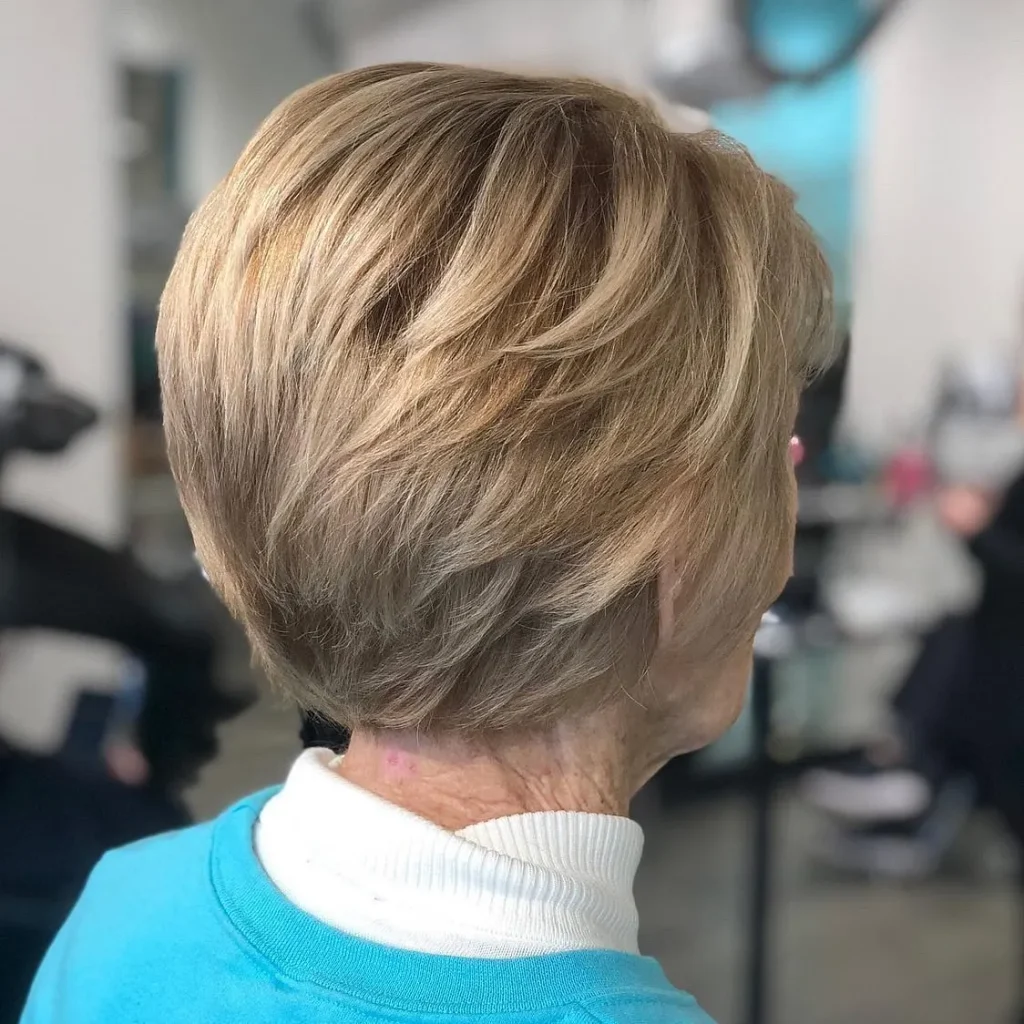 Soft Stacked Layered Bob