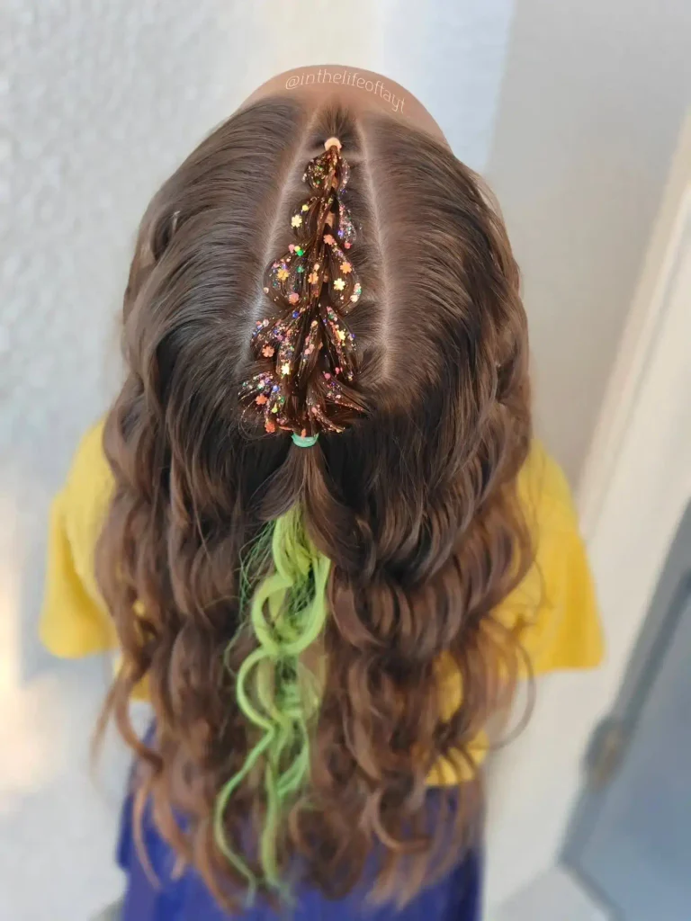 Sparkling Christmas Tree Waves