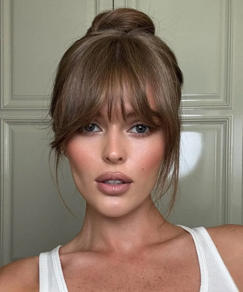 Textured bottleneck style fringe