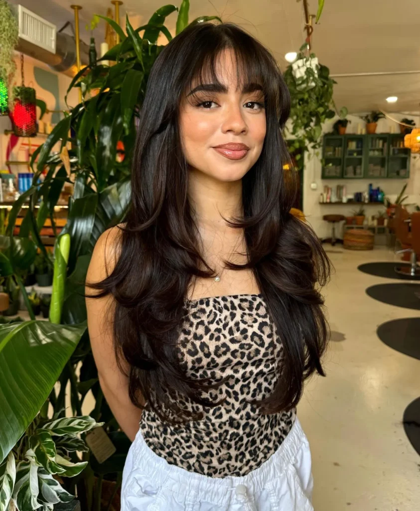 Thick blended curtain bangs
