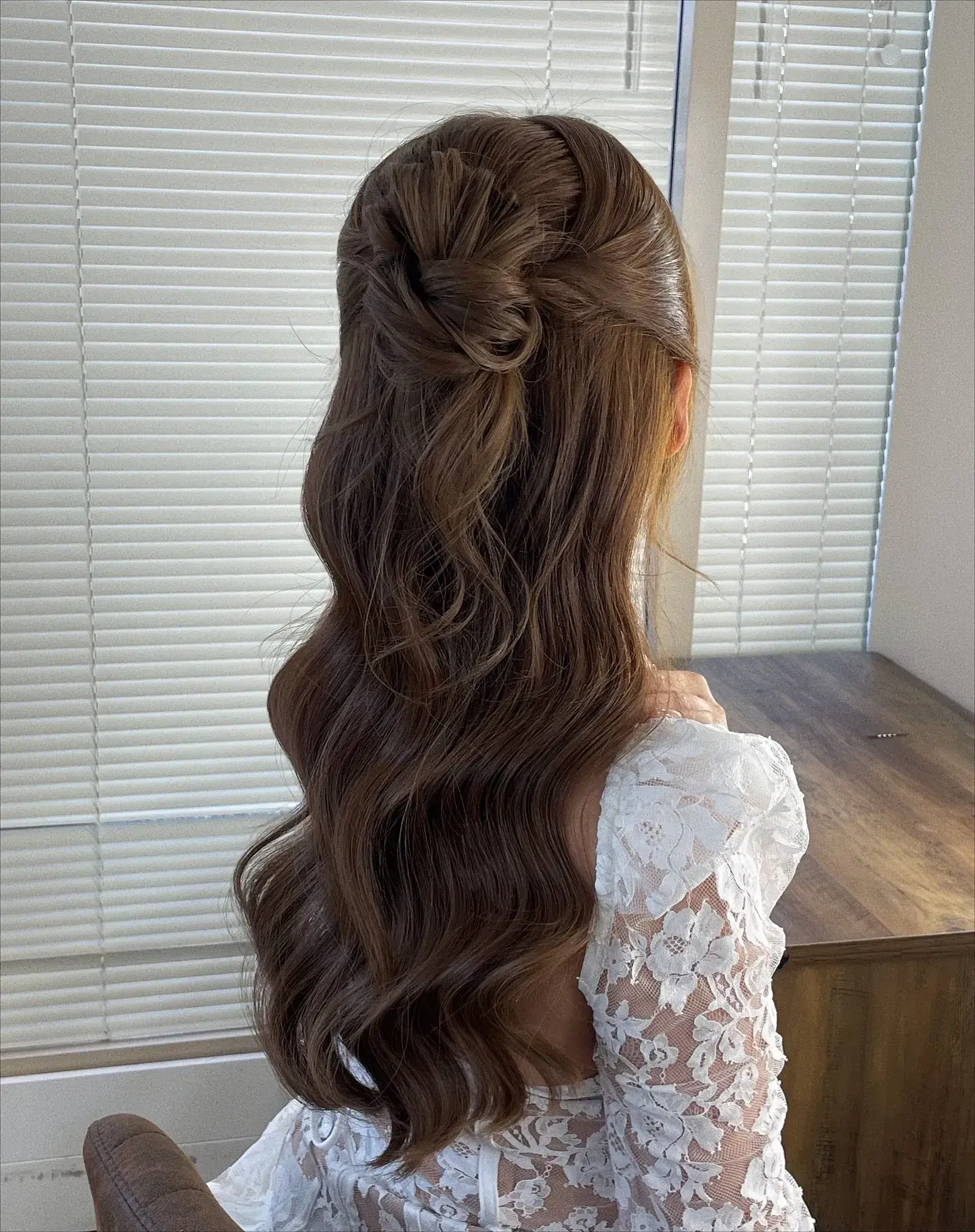 Velvet Bow Twist