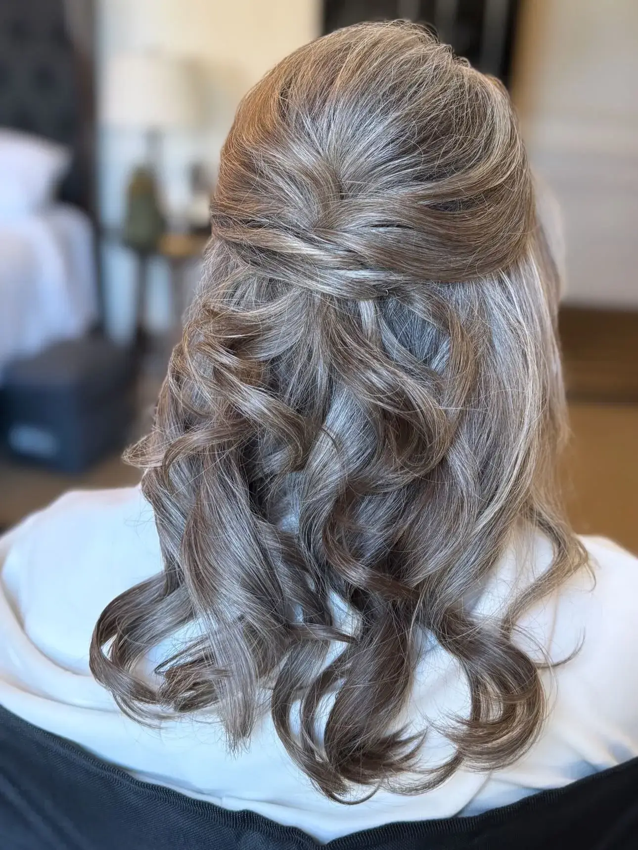 Voluminous Half Up Curls